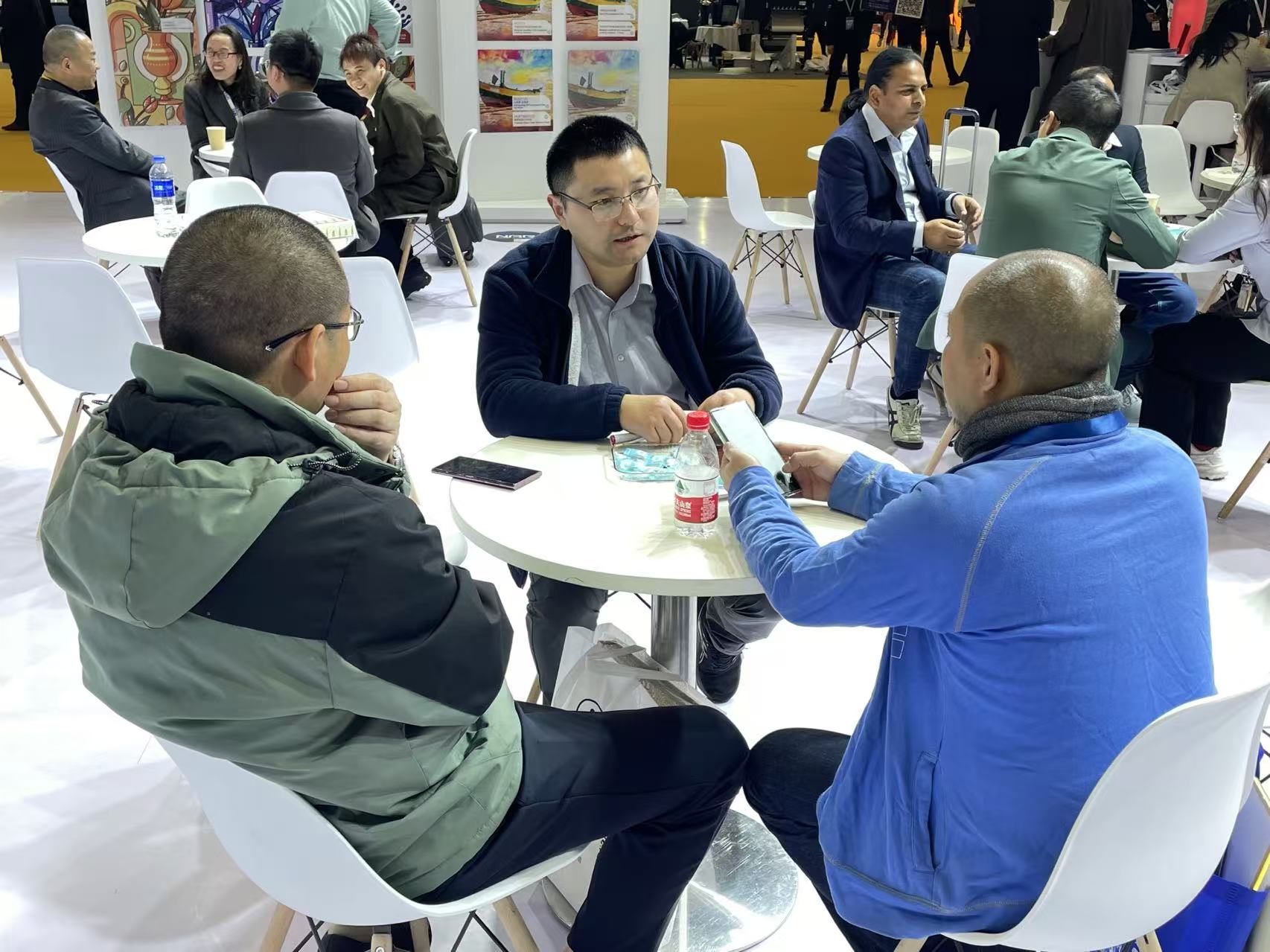 _cgi-bin_mmwebwx-bin_webwxgetmsgimg__&MsgID=8976754980096203199&skey=@crypt_2162bc73_7361a834fcd0b80f69fc9fde12af4713&mmweb_appid=wx_webfilehelper